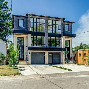  Apartment New Build 4 Bedroom-beach Vibes In The City